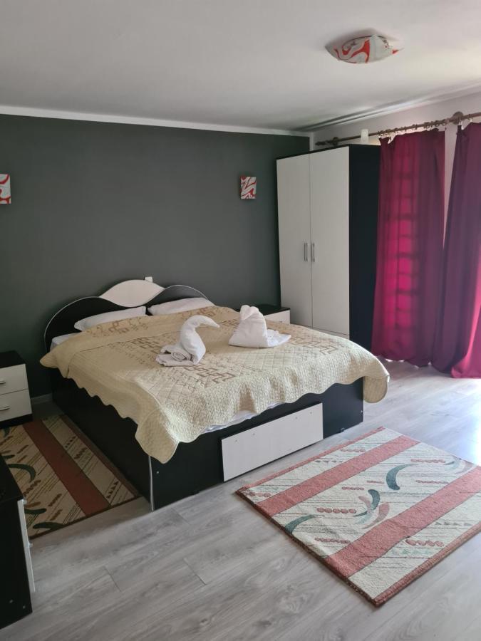 Casa Voronet Hotel Bagian luar foto