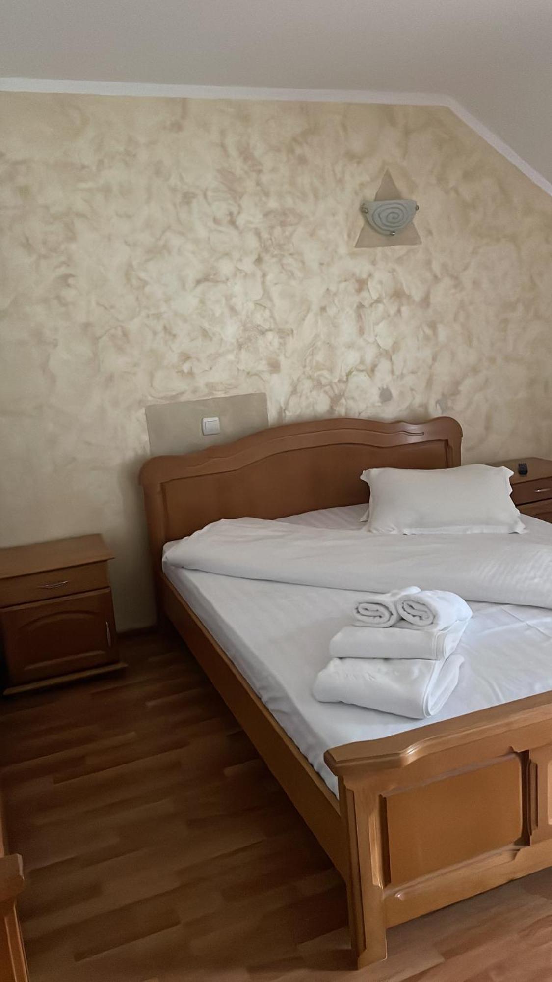 Casa Voronet Hotel Bagian luar foto